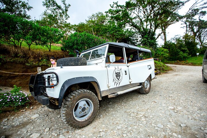 El Tigre Waterfalls Hiking Tour with Lunch and Nature Guide