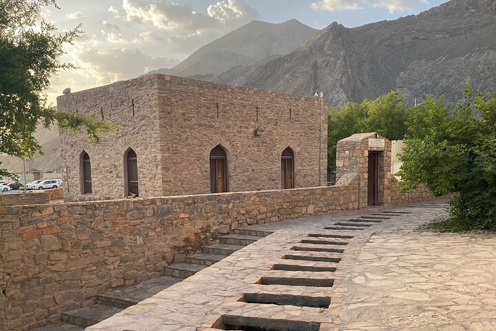 3 Hour Private Tour in Birkat Al Mouz