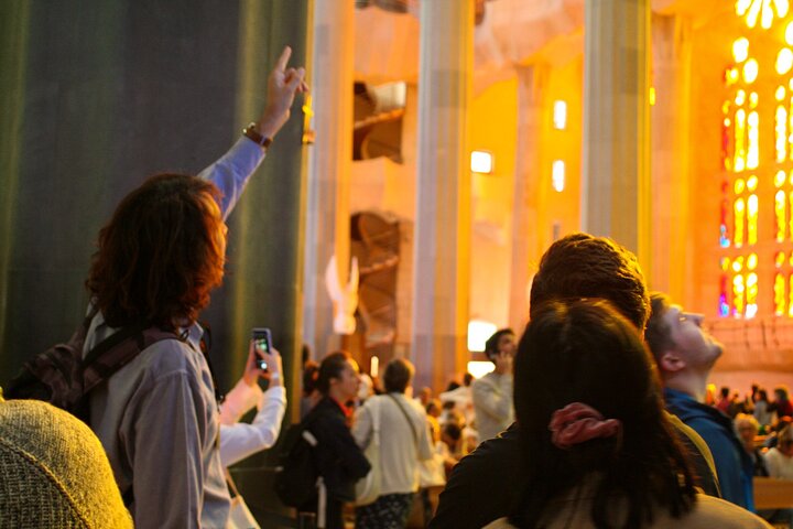 Park Guell and Sagrada Familia Tour with Skip the Line Tickets