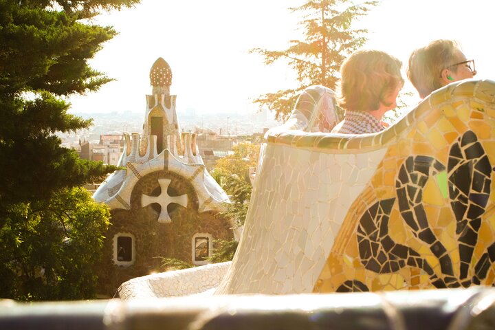Park Guell and Sagrada Familia Tour with Skip the Line Tickets