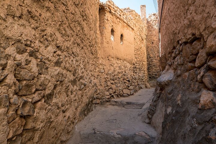 Explore Al Hoota Cave, Misfat Al Abriyeen and Bait Al Safa | 4 Hours Trip