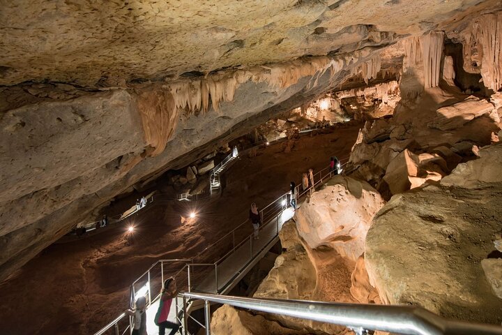 Explore Al Hoota Cave, Misfat Al Abriyeen and Bait Al Safa | 4 Hours Trip