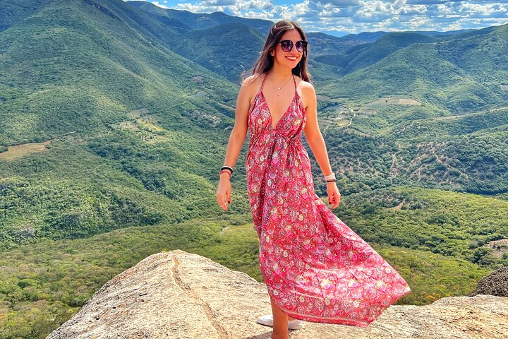 Private Tour: Monte Albán, Hierve el Agua, Teotitlán and Mezcal