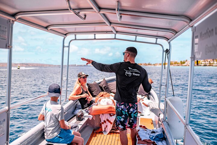 Marine Park - Private Boat charter with LOCAL Captain/ Guide