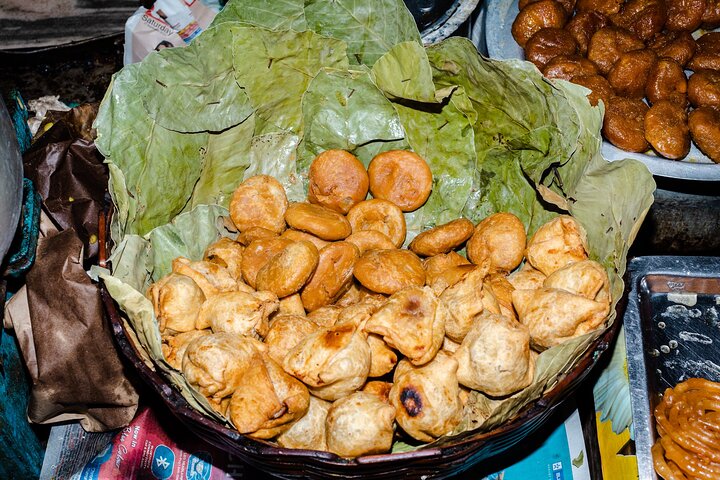 Bengali Nights Kolkata Food Tour with 13+ Tastings
