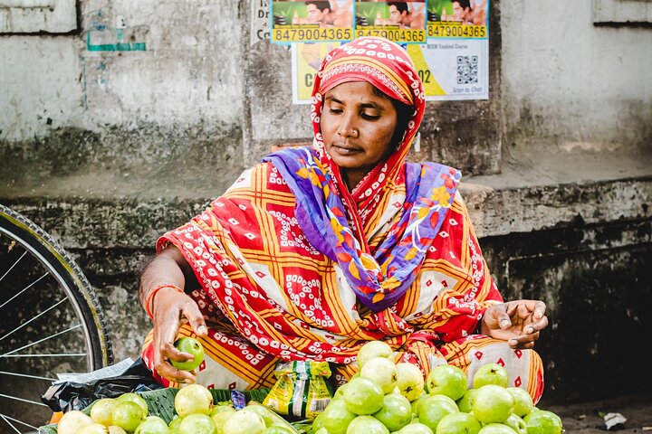 Bengali Nights Kolkata Food Tour with 13+ Tastings