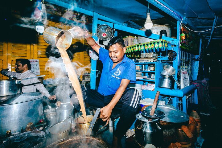 Bengali Nights Kolkata Food Tour with 13+ Tastings
