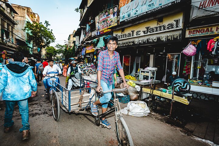 Bengali Nights Kolkata Food Tour with 13+ Tastings