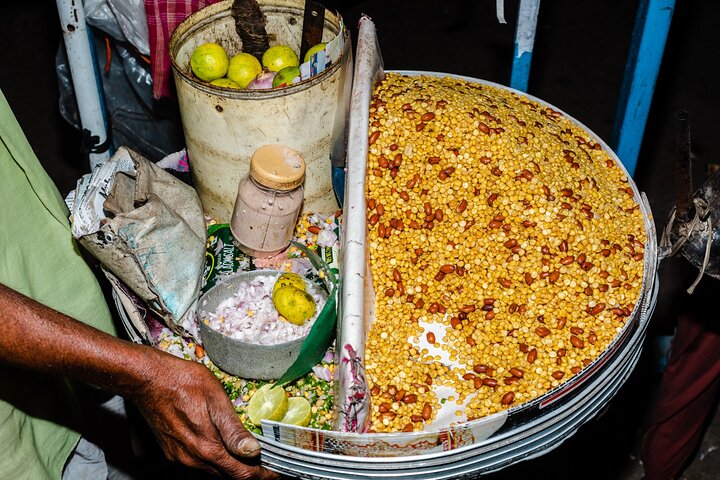 Bengali Nights Kolkata Food Tour with 13+ Tastings