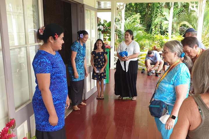 Apia Highlights Shore Excursion Tour + Lunch & Island Show
