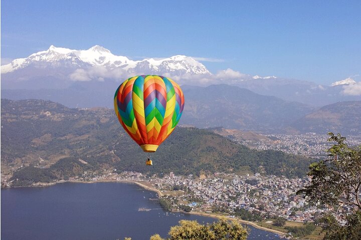 Pokhara: Hot Air Ballooning Tour in Pokhara