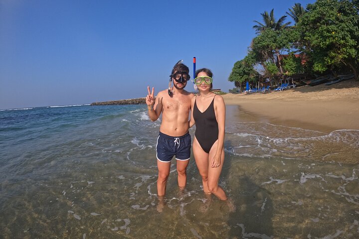Snorkeling with Turtles in Mirissa