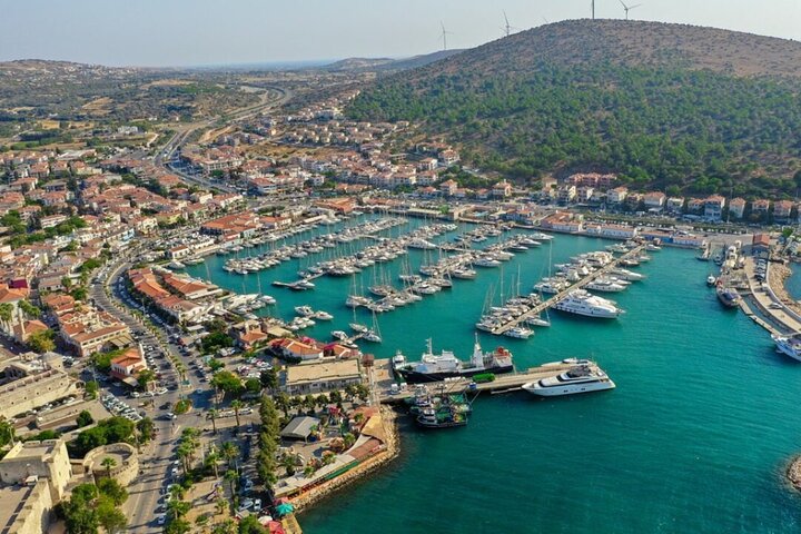 Alaçatı & Çeşme Chill Tour: Vibes, Streets & Snapshots