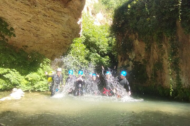 Canyoning experience in Barranco del Gorgo de la Escalera