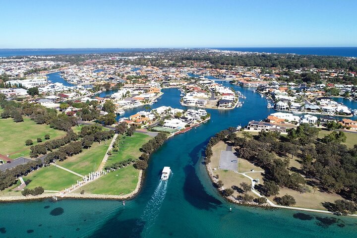 Mandurah Dolphin Cruise and Views