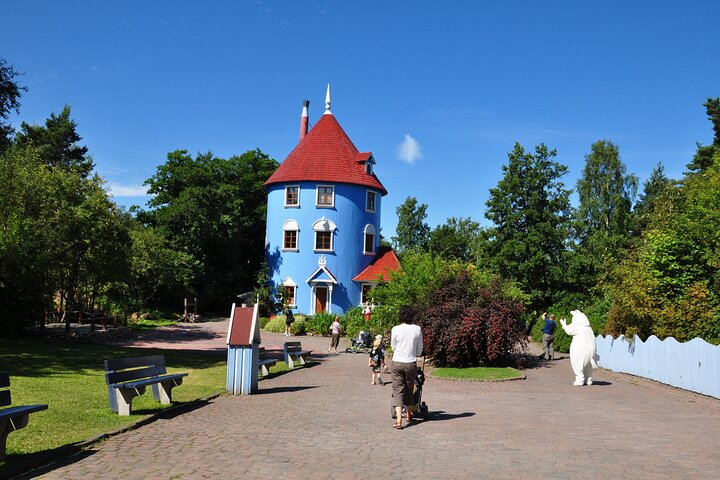 Historic Turku Private Walking Tour – Cultural Heritage