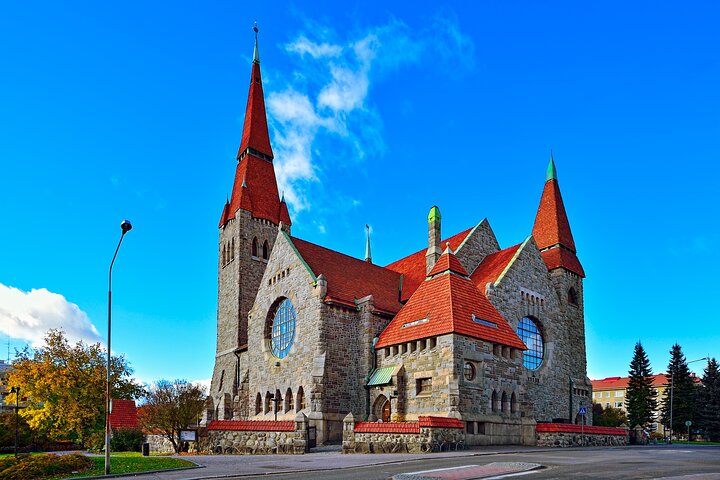 Private Historic Tampere Heritage Walking Tour