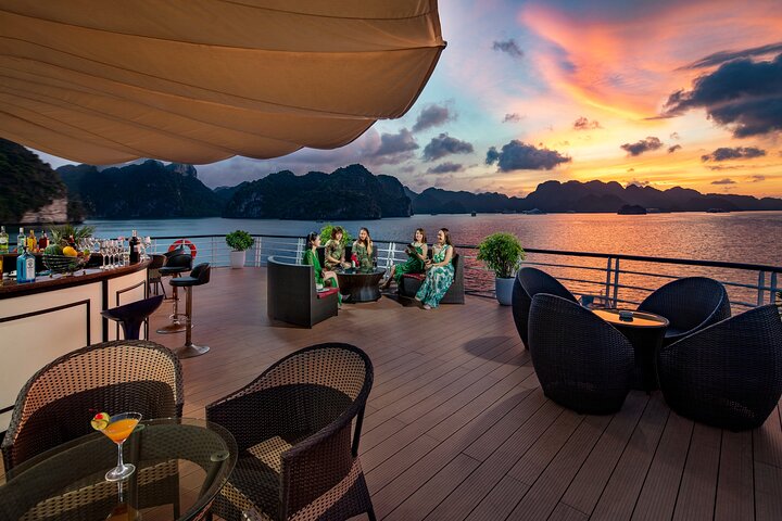 2-Day Luxury Halong & Lan Ha Bay Aspira Cruise from Hanoi