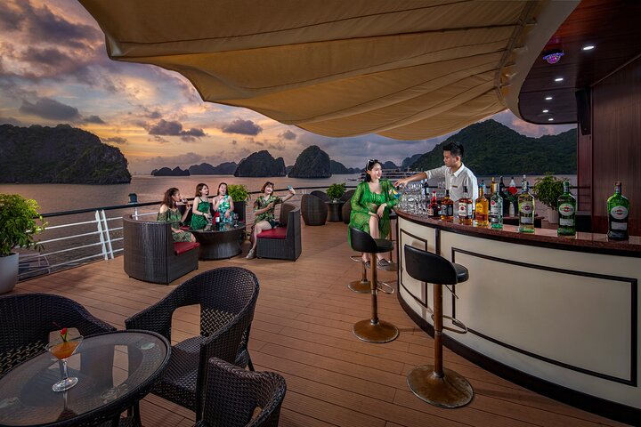 2-Day Luxury Halong & Lan Ha Bay Aspira Cruise from Hanoi