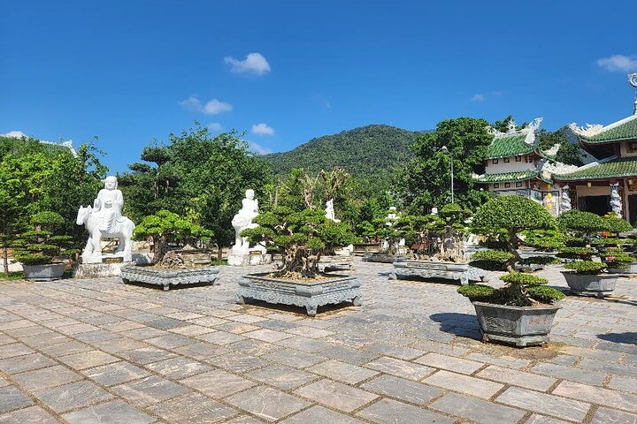 Private Car to My Son-Marble Mountain-Lady Buddha from CHAN MAY