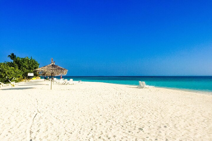 Maafushi: Full Day Snorkeling and Island Hopping Experience