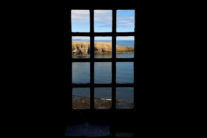 Aberdeen Private Half Day Tour: Dunnottar, Crathes Castles +more