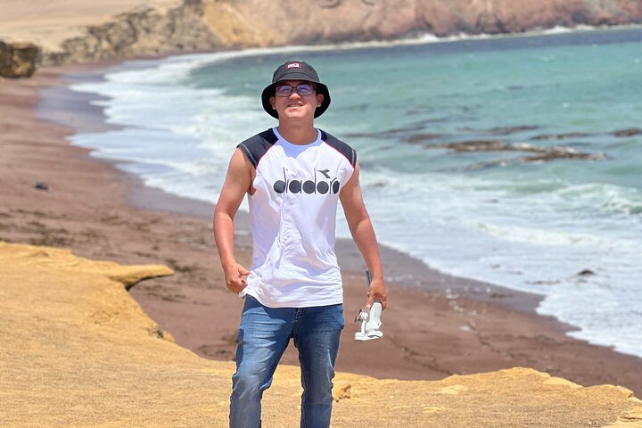 BALLESTAS ISLANDS + Paracas and Candelabra Reserve – Ica and Paracas