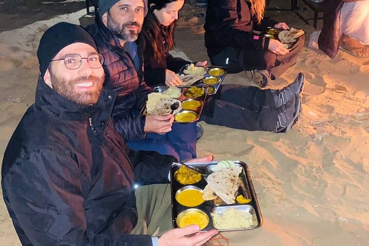 Non-touristic overnight camel safari