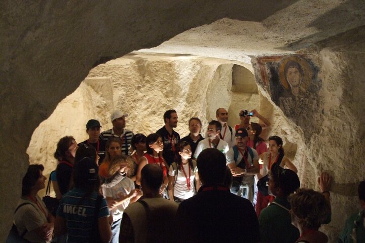 Guided Tour to the Sassi of Matera in Spanish