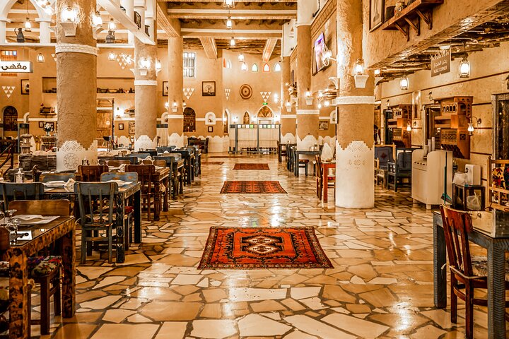 Saudi Arabia Tour from Bahrain with traditional meal