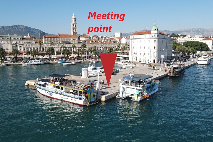 Blue Lagoon & 3 Islands Cruise with Lunch, Wine & Swim from Split