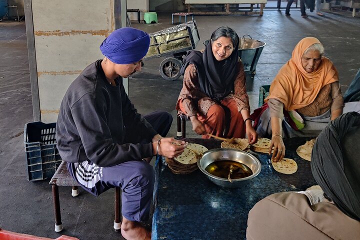 Amritsar City Tour ( Including Wagah Border Ceremony)
