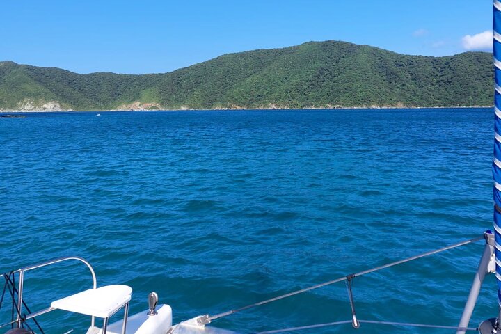 Full-Day Catamaran Tour through Tayrona