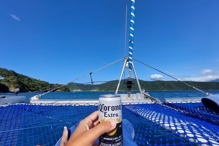 Full-Day Catamaran Tour through Tayrona