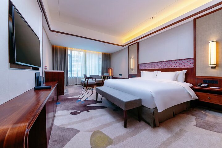 6 Days Western Hunan In-depth Tour-Nature&Culture Experience(5-star hotel)