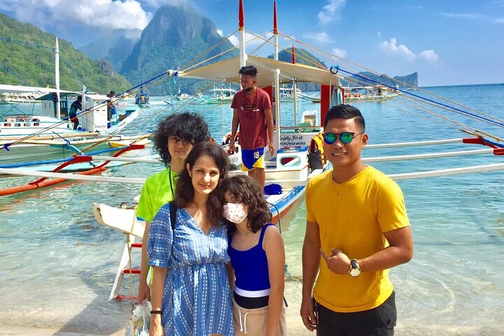 El Nido Tour A - Group w/ Buffet Lunch