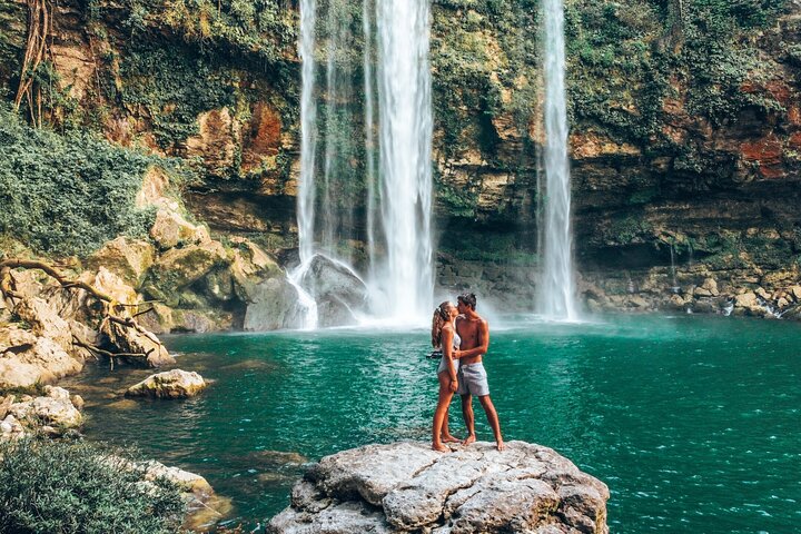 Palenque Archaeological Zone And Agua Azul And Misol-ha Waterfalls