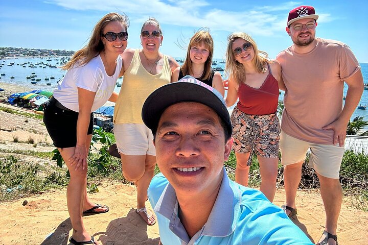5-Hour Sunrise or Sunset Jeep Tour from Mui Ne