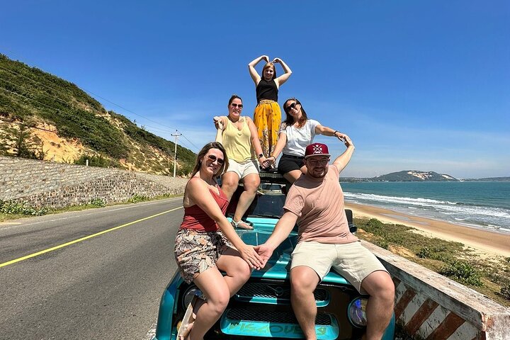 5-Hour Sunrise or Sunset Jeep Tour from Mui Ne