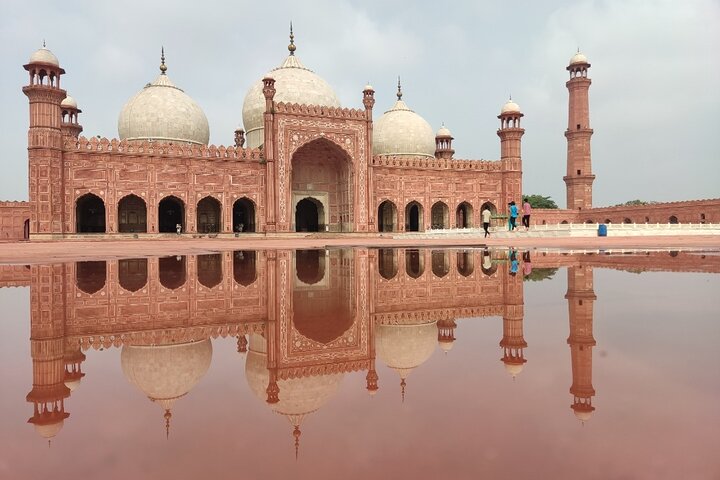 Lahore Full Day Sightseeing Tour