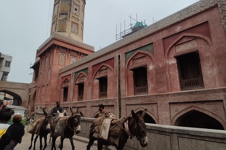 Lahore Full Day Sightseeing Tour