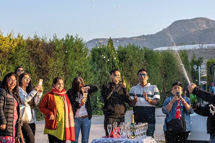 Pamukkale Hot Air Balloon w/Flight Certificates,Champagne Toast & Hotel Transfer