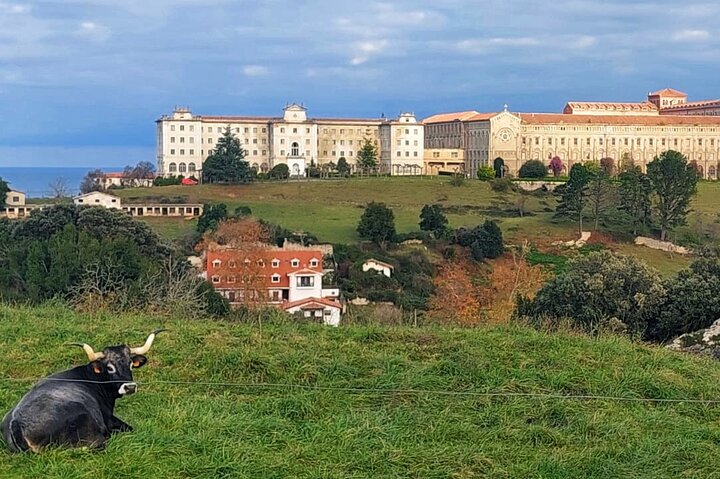 Comillas, Modernism & Gaudi with entrance tickets -small groups