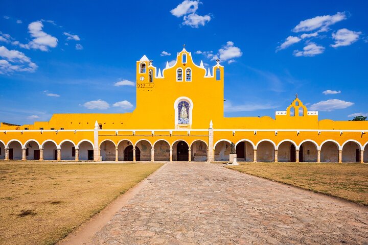 Chichen Itza from Merida with cenote, Izamal and Mayan cuisine