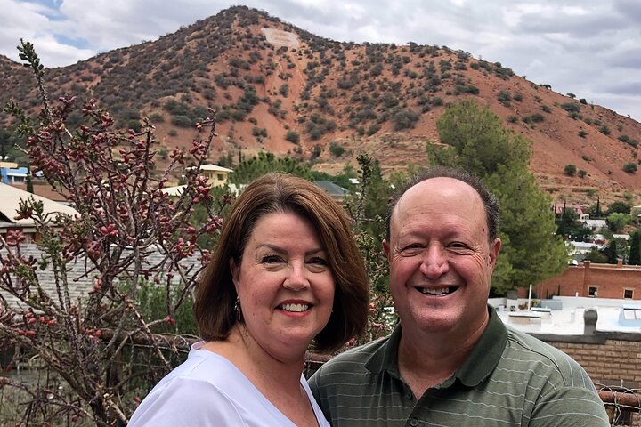 Old Bisbee History & Art 1-Hour Golf Cart Tour
