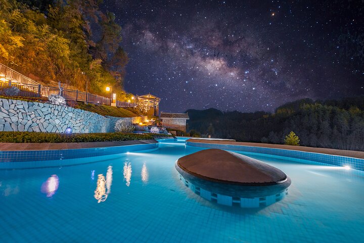 6 Days Western Hunan In-depth Tour-Nature&Culture Experience(5-star hotel)