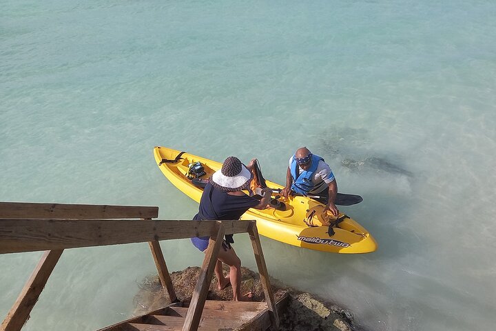 Private Aruba Kayak & Snorkeling Tour + Transortation