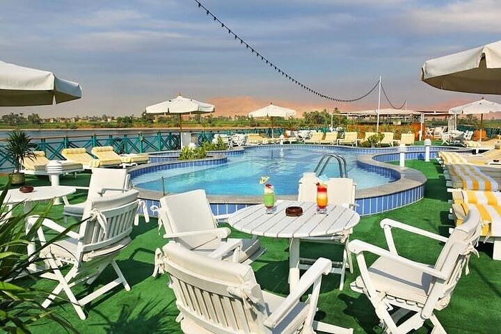 4 Days Nile Cruise from Aswan to Luxor including Abu Simbel and Hot Air Balloon