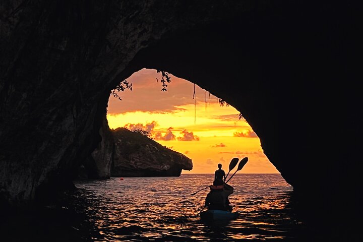 Bioluminescence by kayak or SUP to Los Arcos Puerto Vallarta
