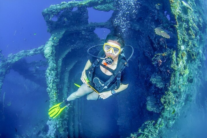 Tulamben Diving USS Liberty Shipwreck Scuba Dive